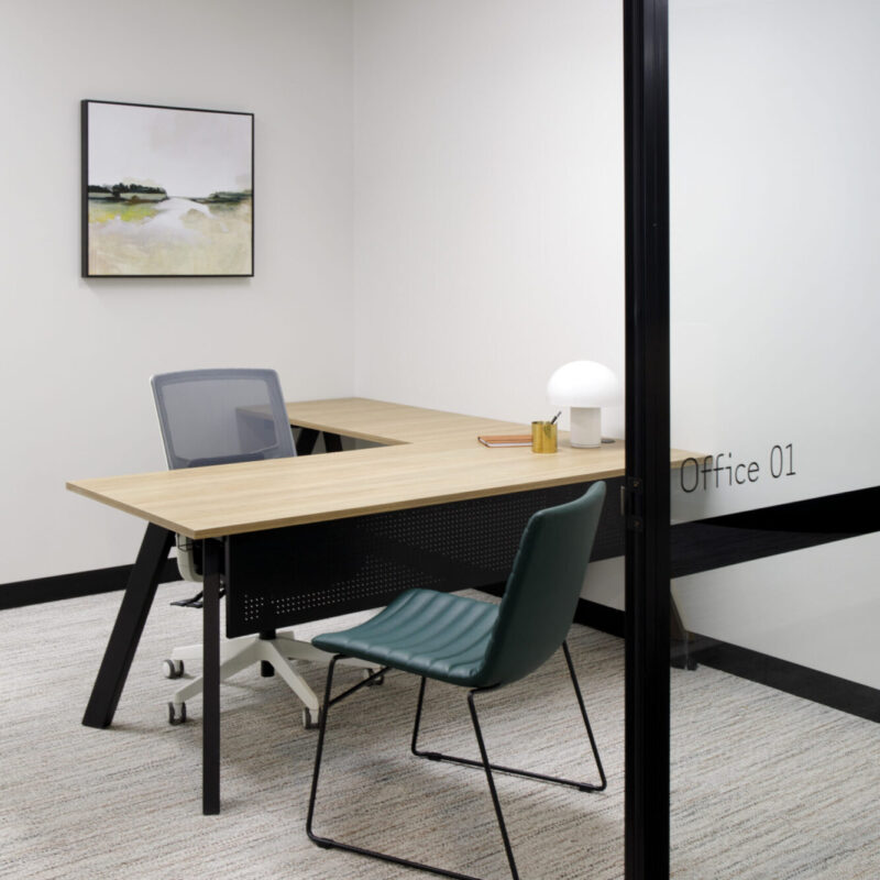 Linear Desk with Modesty / Rand Chair